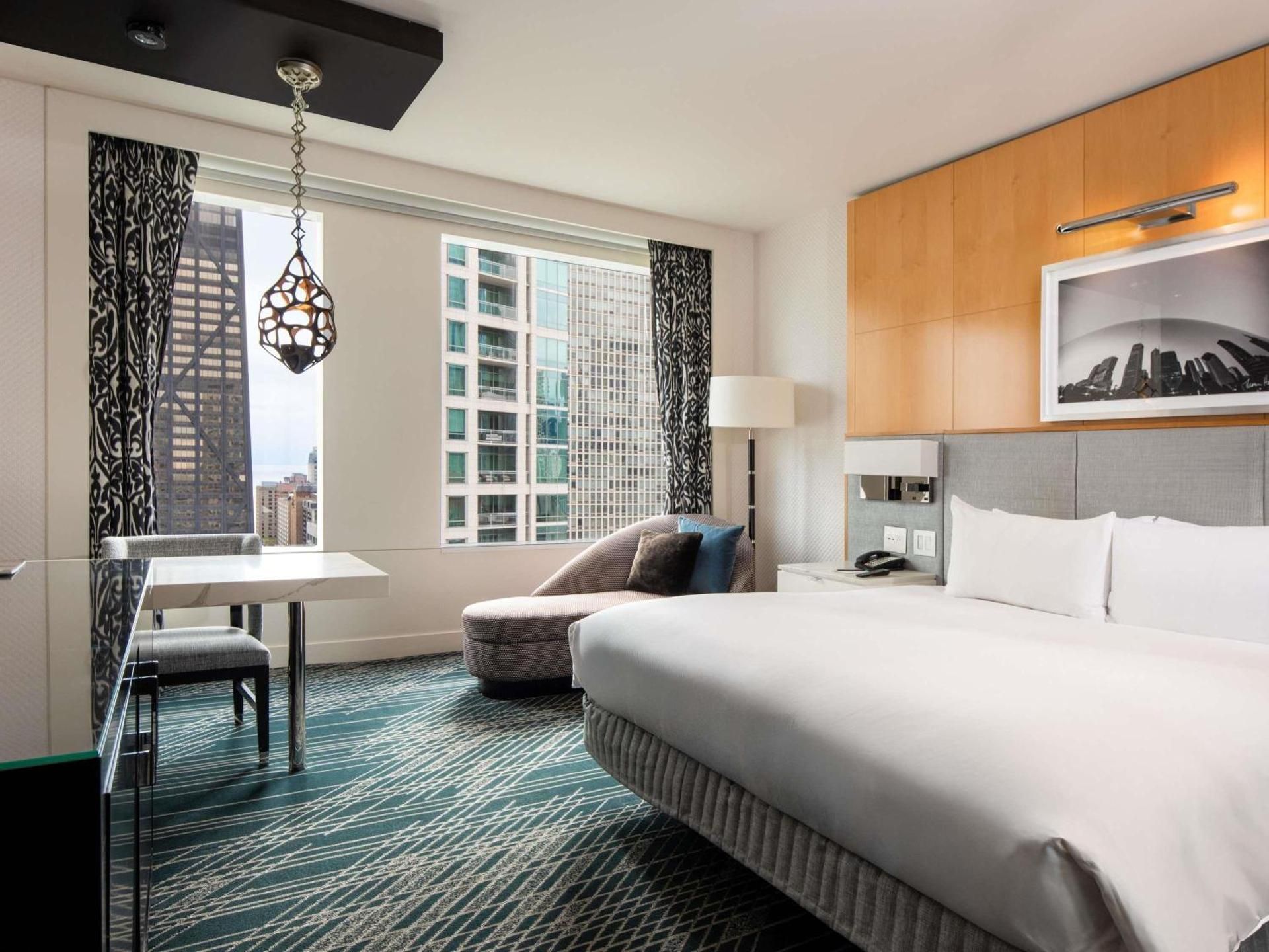 Sofitel Chicago Magnificent Mile CLASSIC 1 KING - 350sf, 32sm, Floors 6-10 2