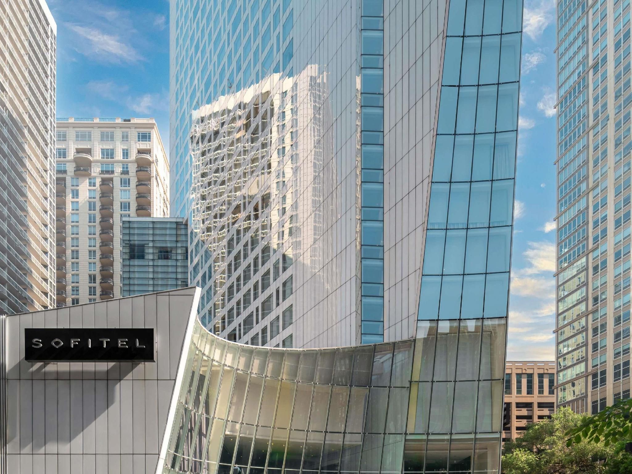 undefined Sofitel Chicago Magnificent Mile 2