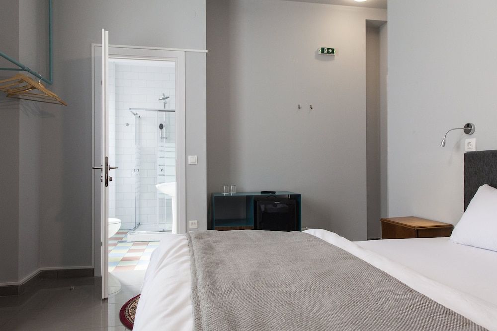 The Caravan Double Room 4