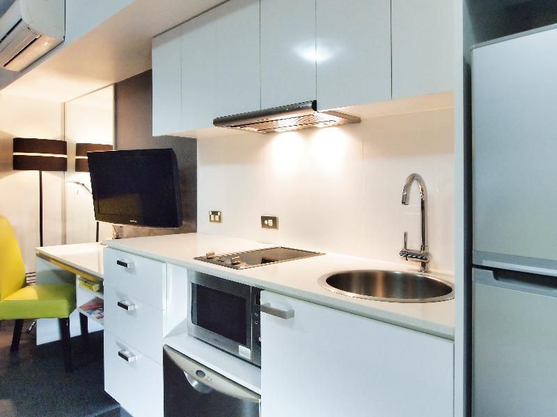 Oaks Townsville Hotel City Scape Studio 2