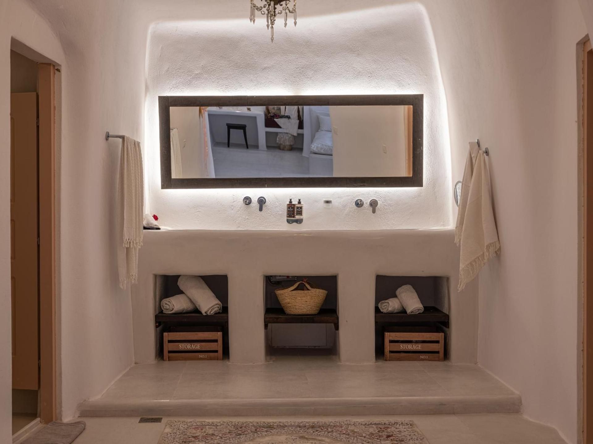Suite with Private Pool and Indoor Jacuzzi