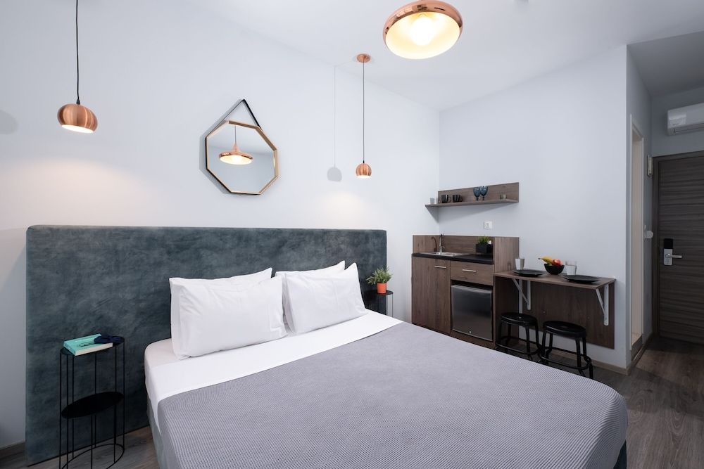 Enattica Monastiraki Living Studio 6