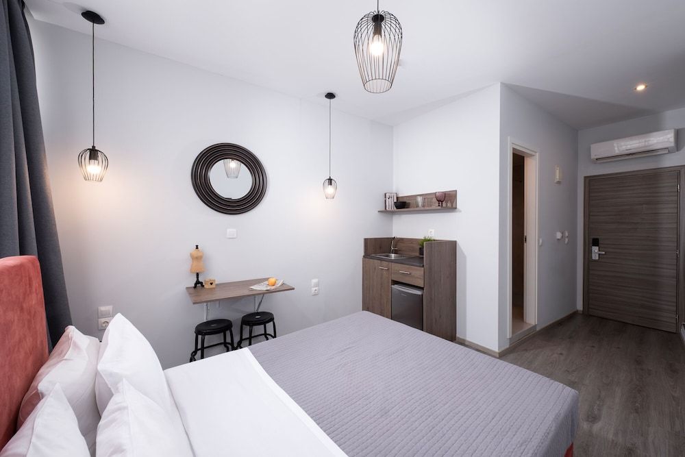 Enattica Monastiraki Living Studio 18