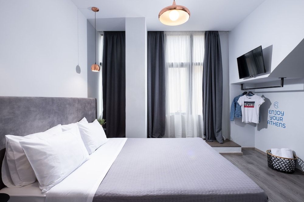 Enattica Monastiraki Living Studio 4