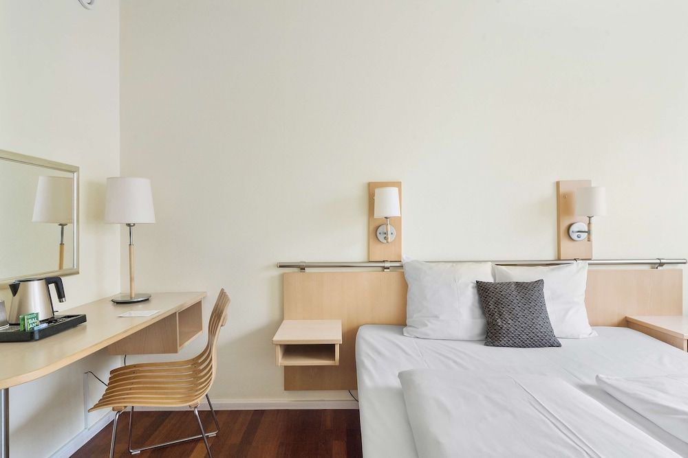 Best Western Plus Airport Hotel Copenhagen Standard Room, 1 Queen Bed, Non Smoking 6