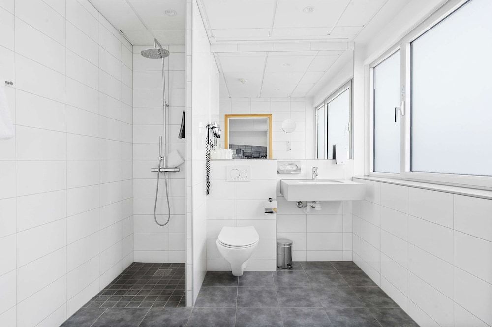 Best Western Plus Airport Hotel Copenhagen Superior Room, 2 Twin Beds, Non Smoking (Twin bed on request) 15