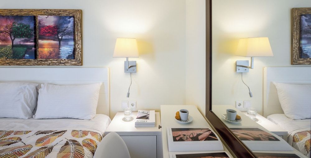 Deluxe Apartment, Partial Sea View