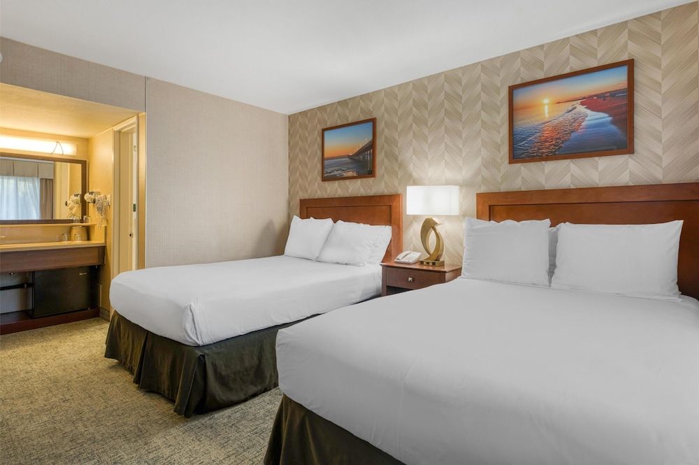 Best Western Seven Seas Standard Room, 2 Double Beds, Non Smoking 3