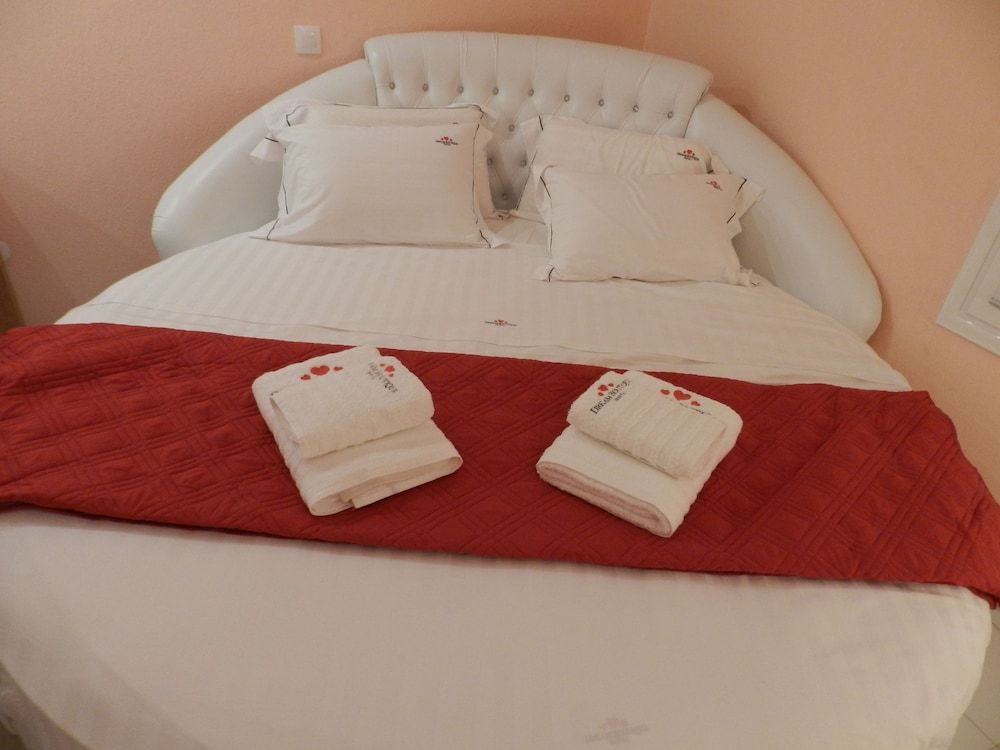 Luxury Suite Split Level
