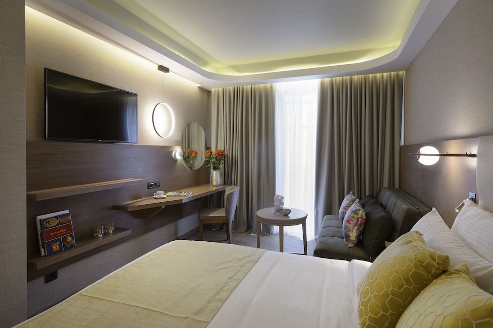 undefined Wyndham Athens Residence 5