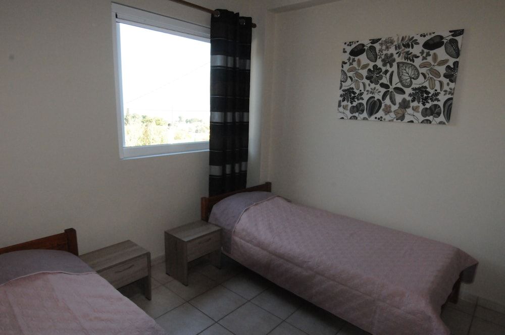 Apartment, 3 Bedrooms, Sea View, Ground Floor