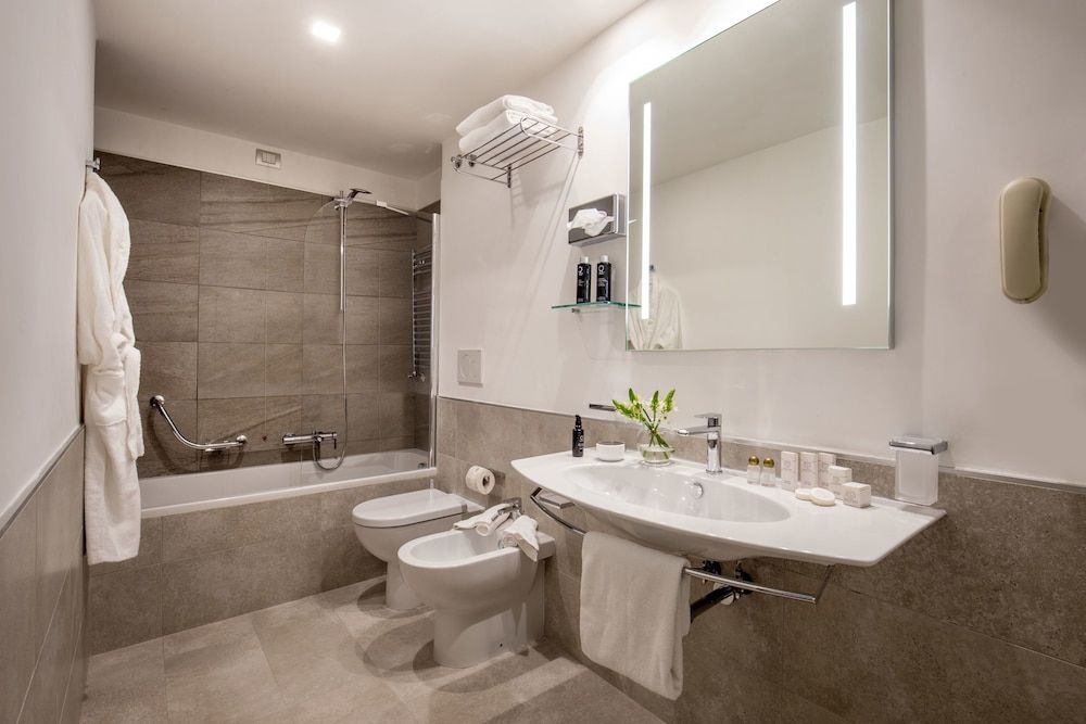 Hotel Ludovisi Palace Classic Double or Twin Room 4