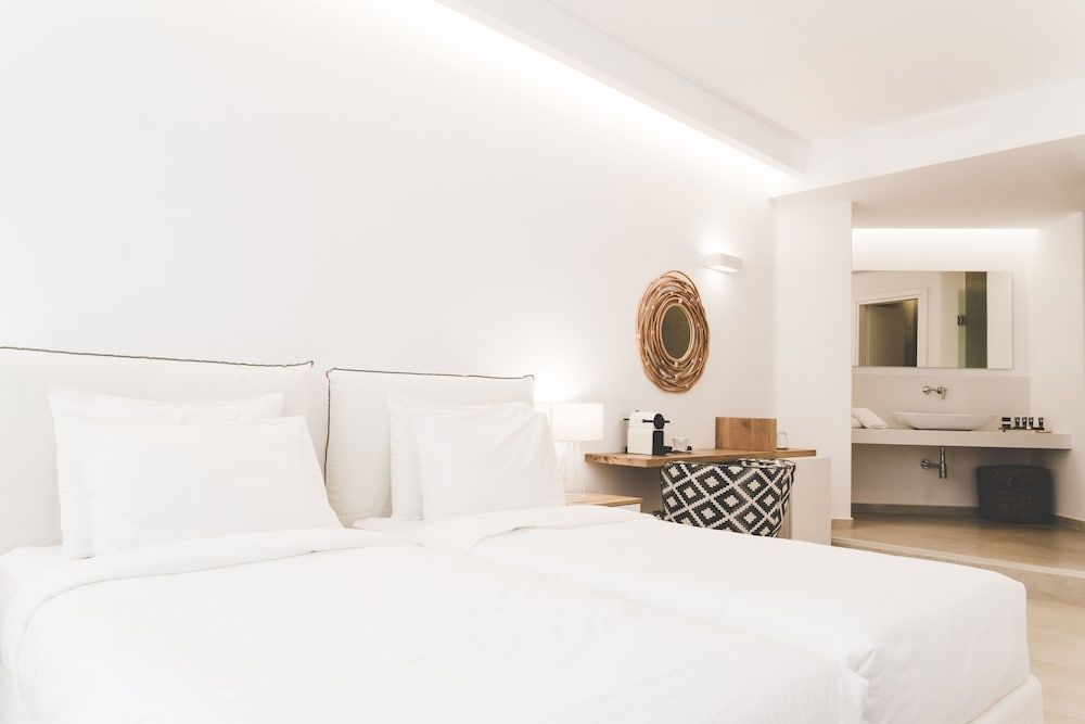 Signature Suite