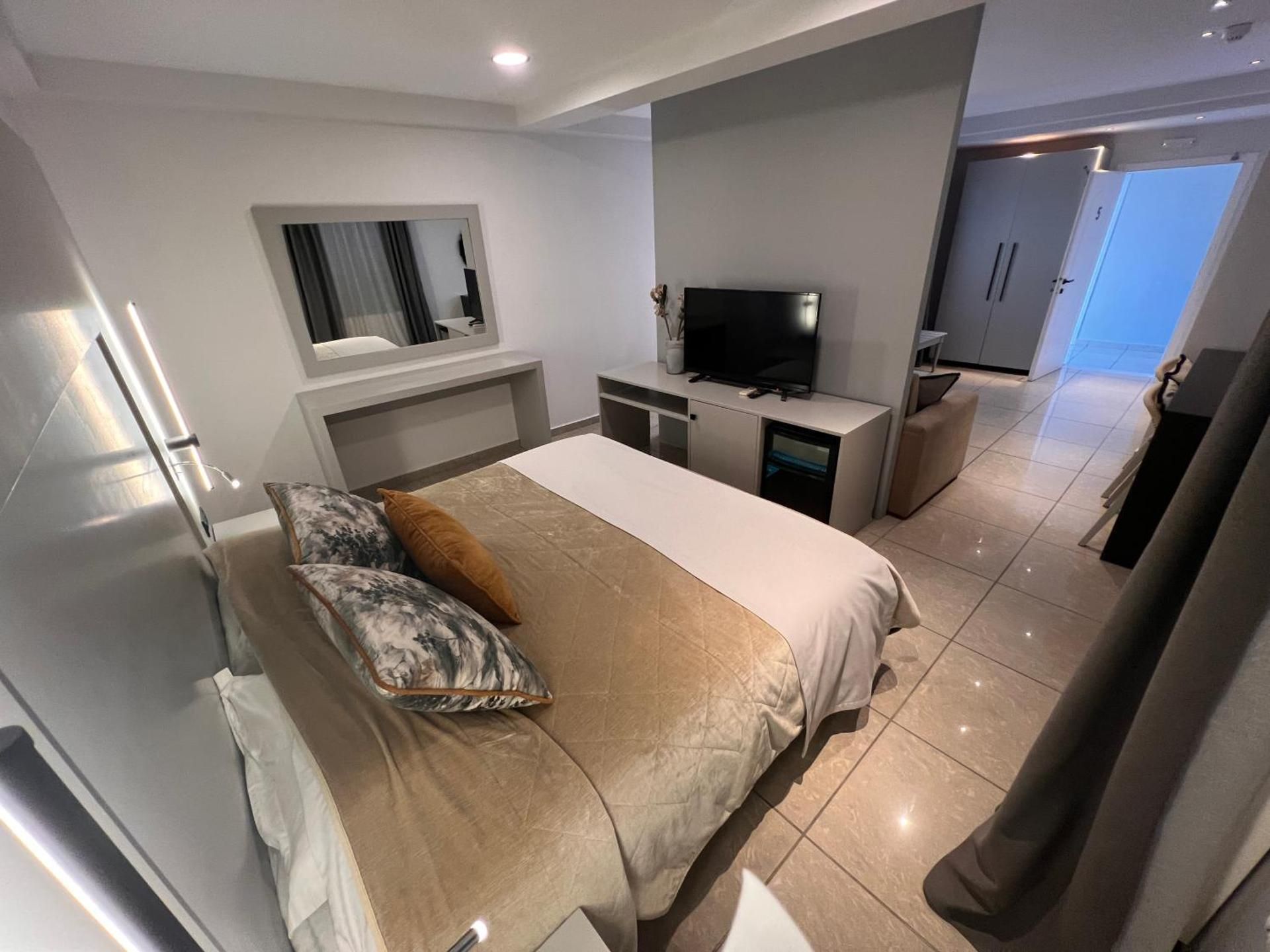 Quadruple Room - Non-Smoking
