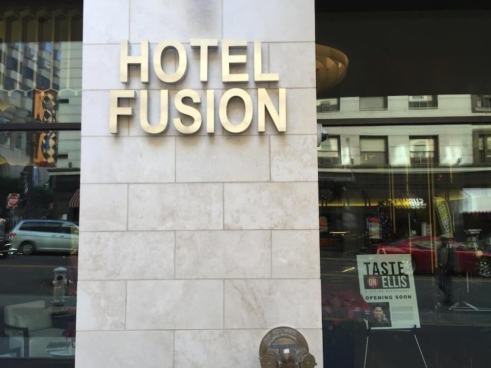 undefined Hotel Fusion 4