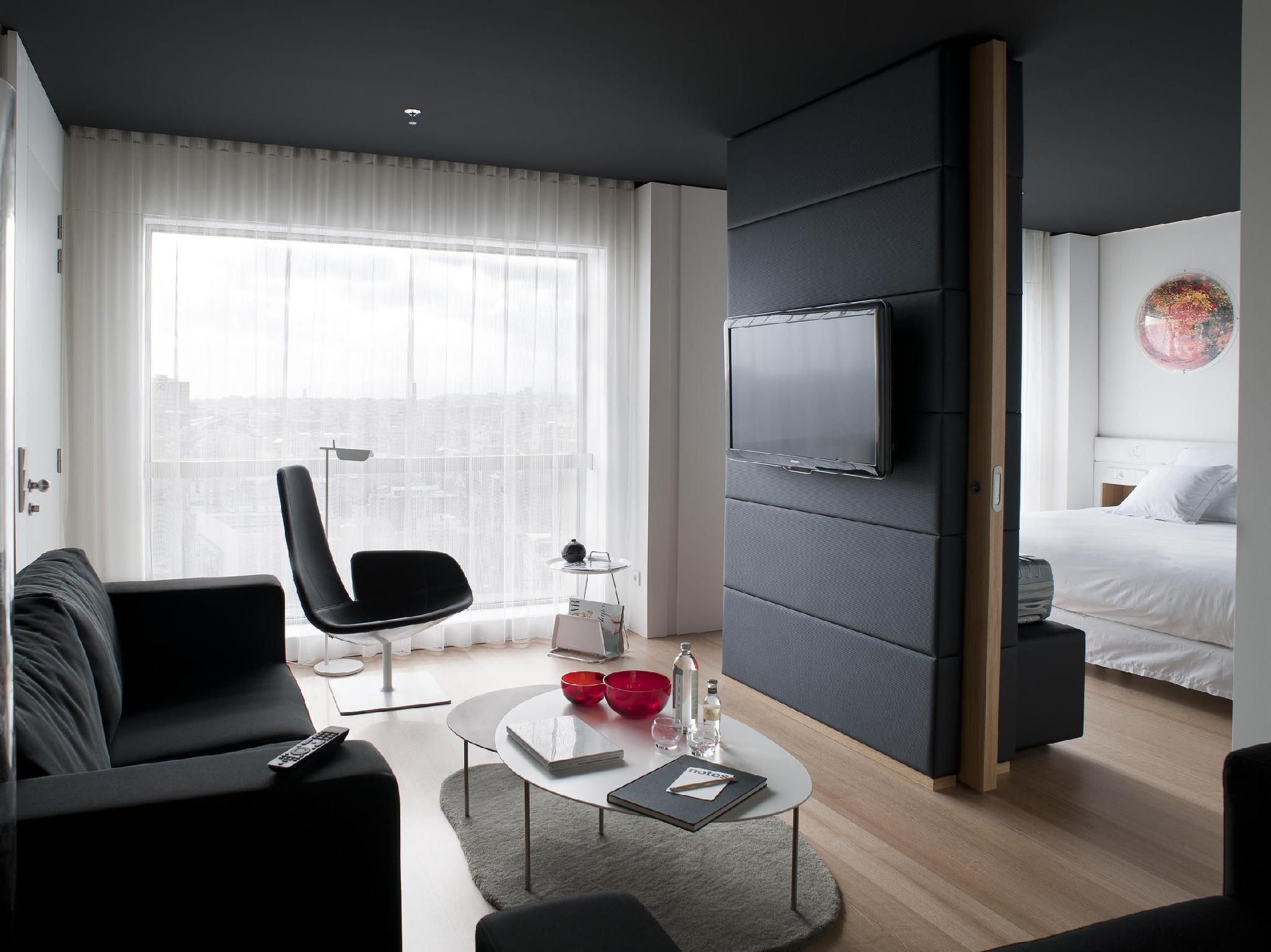 Barceló Sants Orbital Room 3