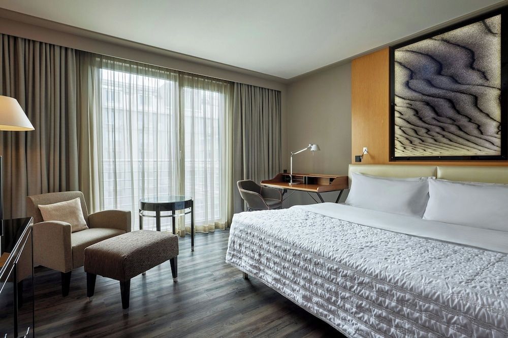 Le Méridien München Superior Room, 1 King Bed, Non Smoking 2