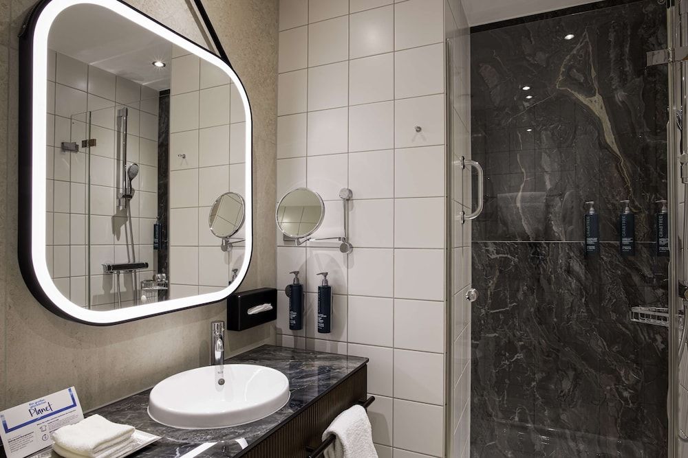 undefined Hilton Cologne 10