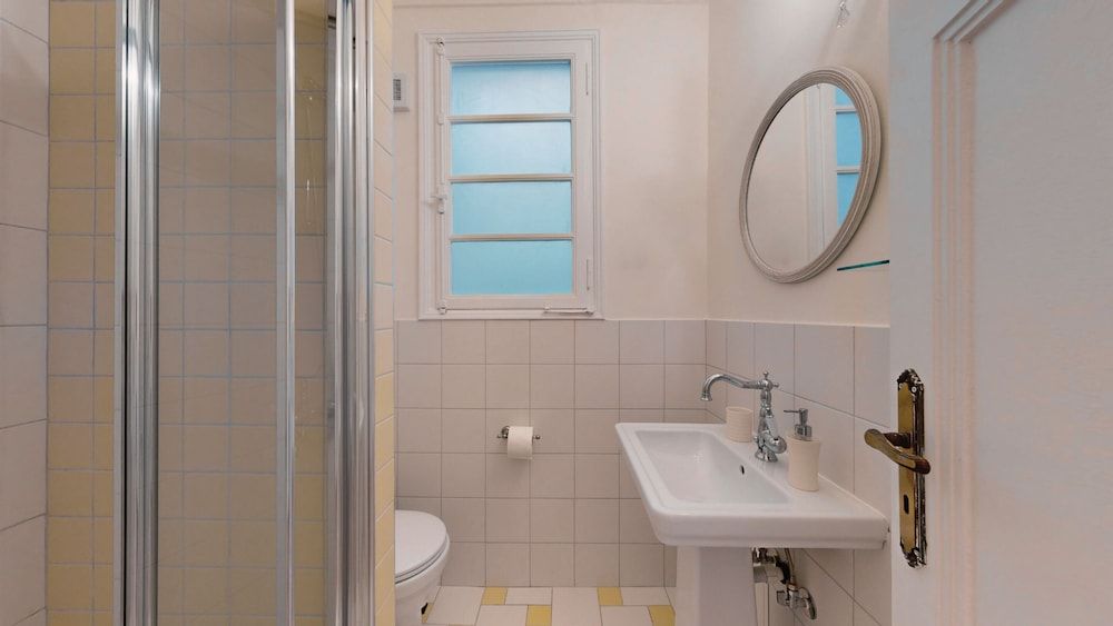 The Koukaki Residence Daisy Superior Two-Bedroom Suite 14