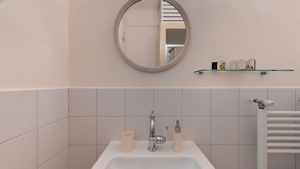 The Koukaki Residence Daisy Superior Two-Bedroom Suite 12