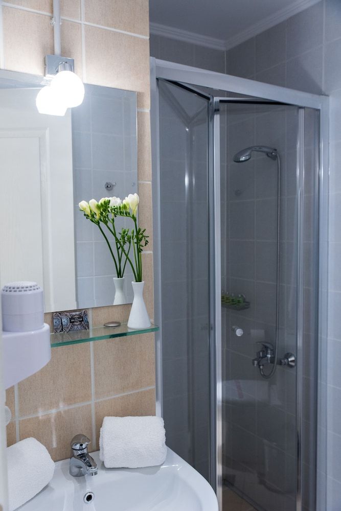 Old Town Inn Standard Double Room 11