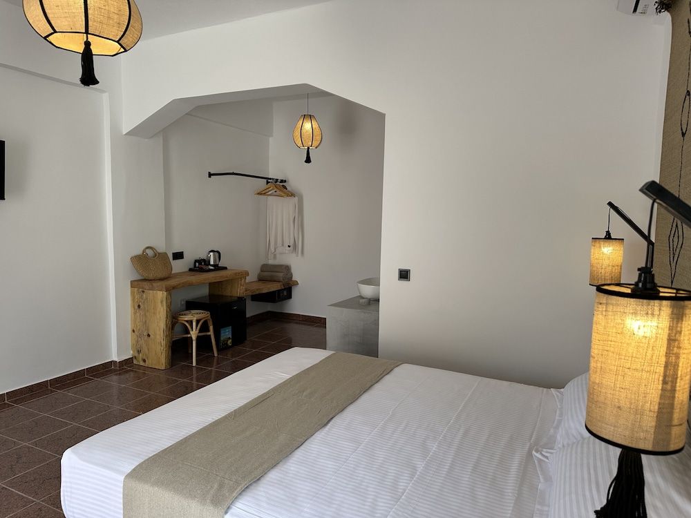 Deluxe Triple Room, Annex Building
