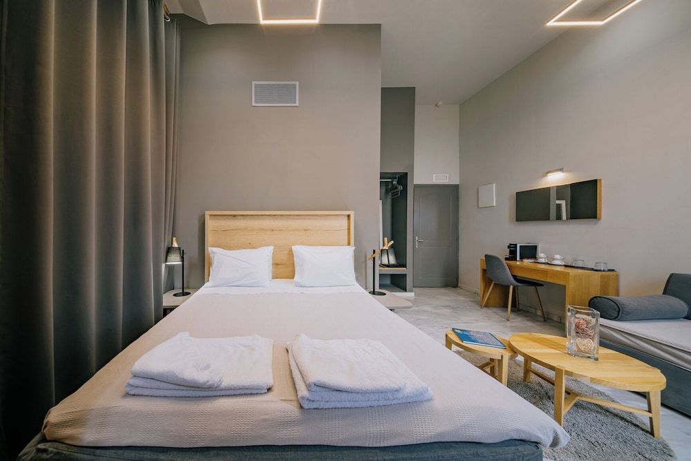 Deluxe Triple Room, 1 Bedroom, Balcony, Sea Facing
