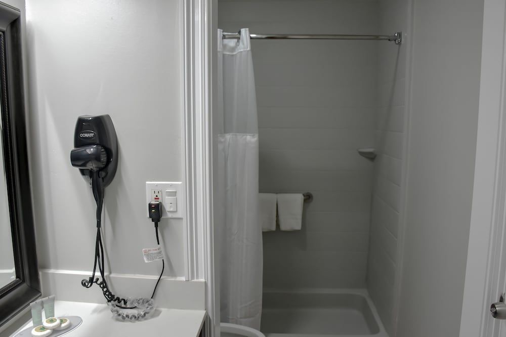 Destin Inn and Suites Deluxe Room, 2 Queen Beds, Non Smoking 6