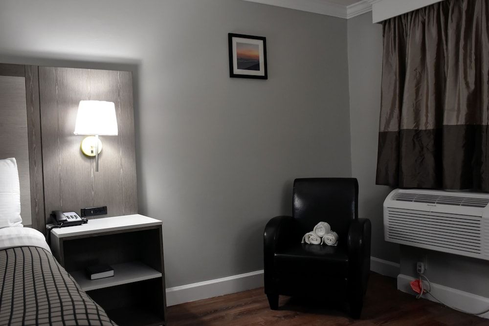 Destin Inn and Suites Deluxe Room, 2 Queen Beds, Non Smoking 8