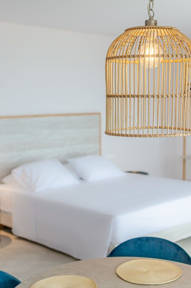Studio Suite, Sea View