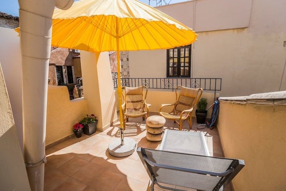 Romantic Maisonette