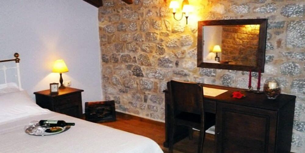 Suite, Balcony