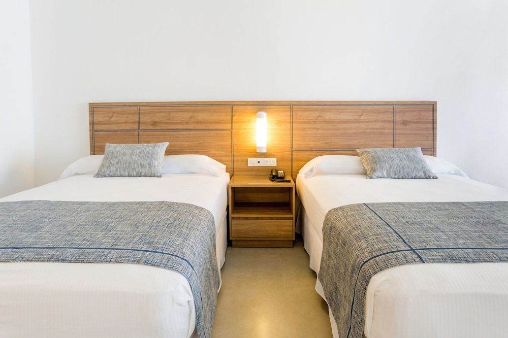 Superior Room (M)