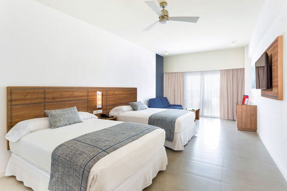 Superior Room (M)