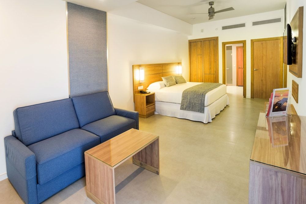 Family Suite, 2 Bedrooms (Superior | C)
