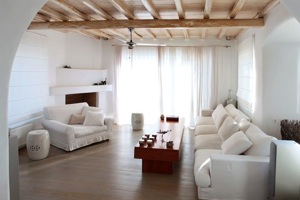 Villa DeLucien Villa, Sea View 6