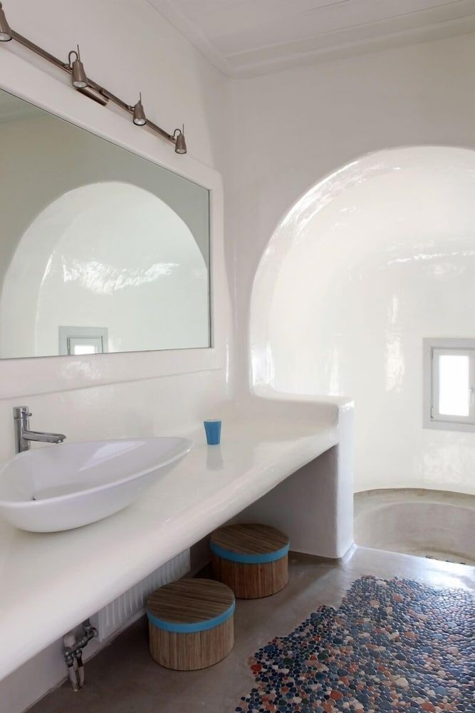 Villa DeLucien Villa, Sea View 10