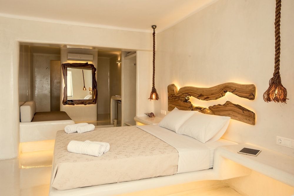 Deluxe Suite (Ground Floor, 4 Adults)