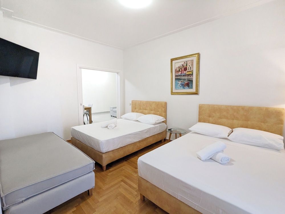 Victoria Grand Palace Apartments Apartment (Victoria Grand Palace above Metro) 21