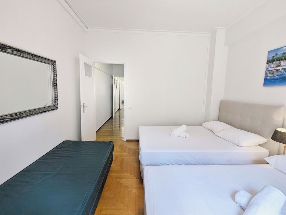 Victoria Grand Palace Apartments Apartment (Victoria Grand Palace above Metro) 9