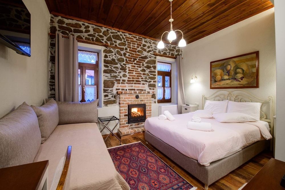 Agios Germanos Traditional Hotel Double Room (Fireplace) 11