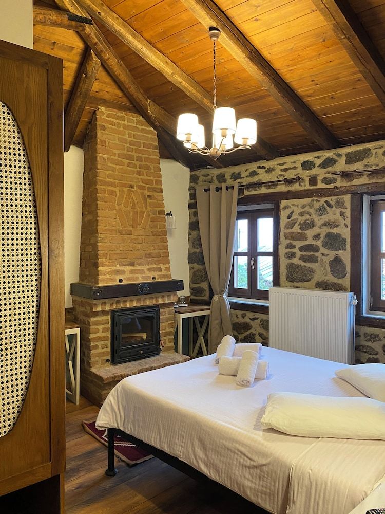 Agios Germanos Traditional Hotel Basic Double Room 2