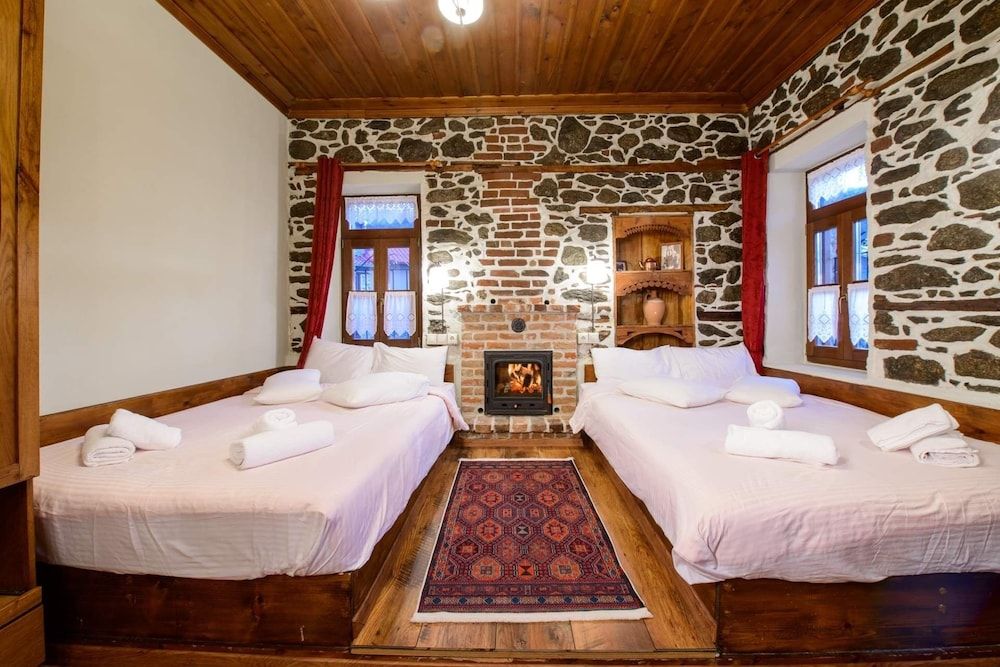 Agios Germanos Traditional Hotel Triple Room (Fireplace) 7