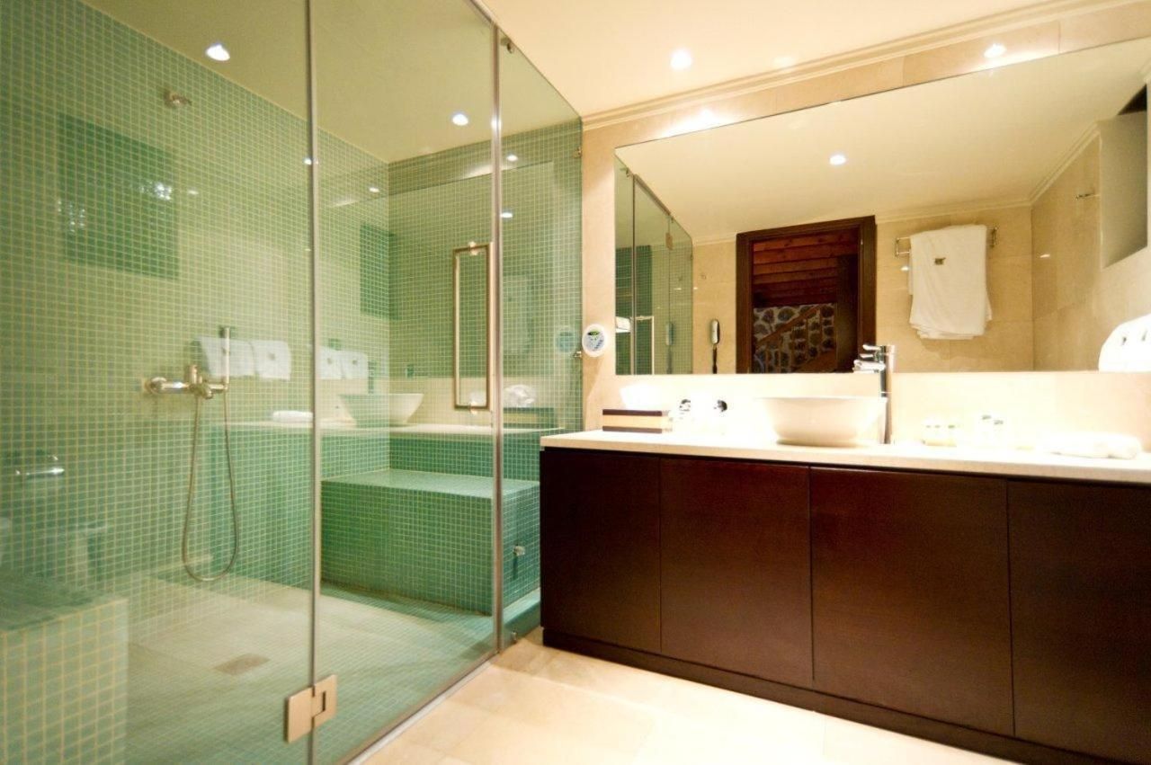 Private Suite