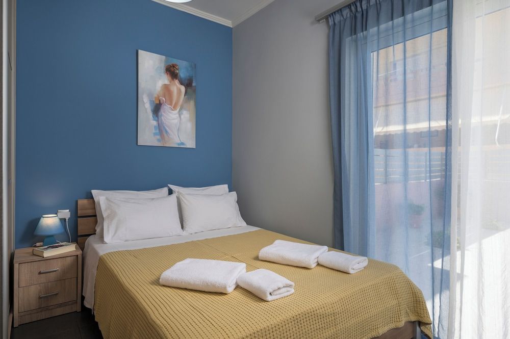 Deluxe Apartment, 1 Double Bed, Patio, Mountain View
