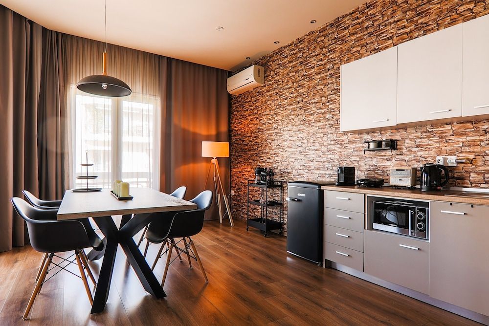 undefined Superior One Luxury Apartments 8