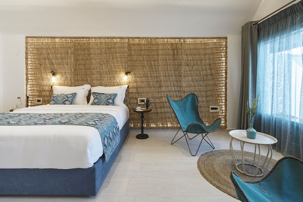 Almyriki Beach Villa Villa, 3 Bedrooms, Hot Tub (Private Pool) 8