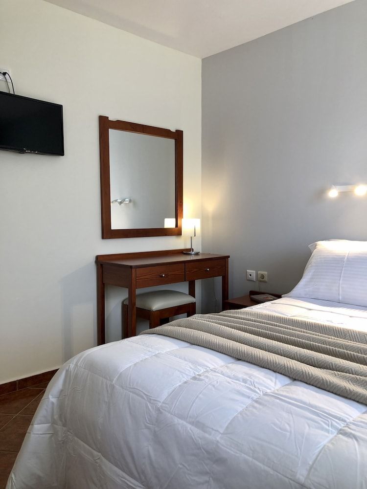 Junior Suite, Partial Sea View