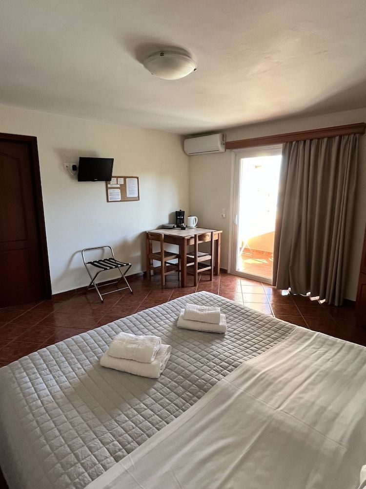 Double or Twin Room, Garden View