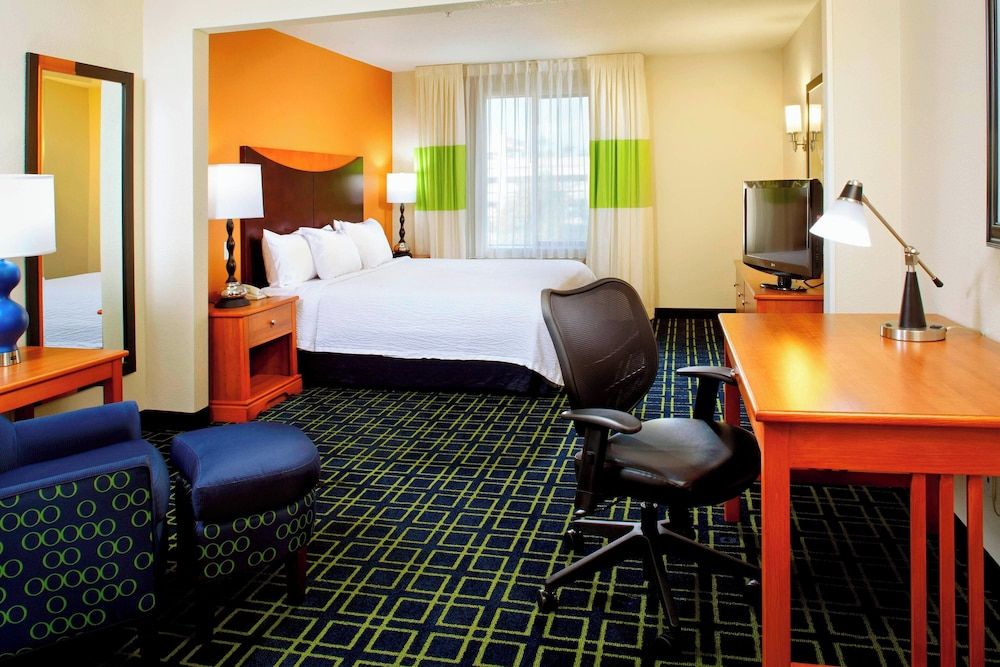 undefined Fairfield Inn & Suites by Marriott Phoenix Midtown